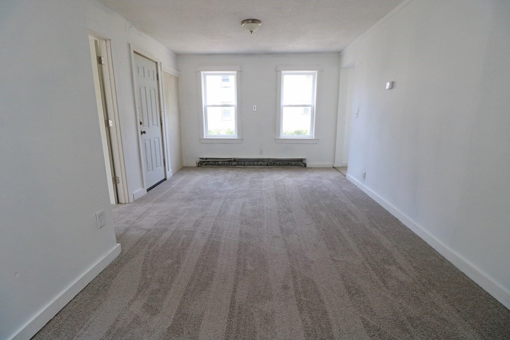 46 Pendleton Avenue Springfield, MA 01109 - Photo 10 of 42