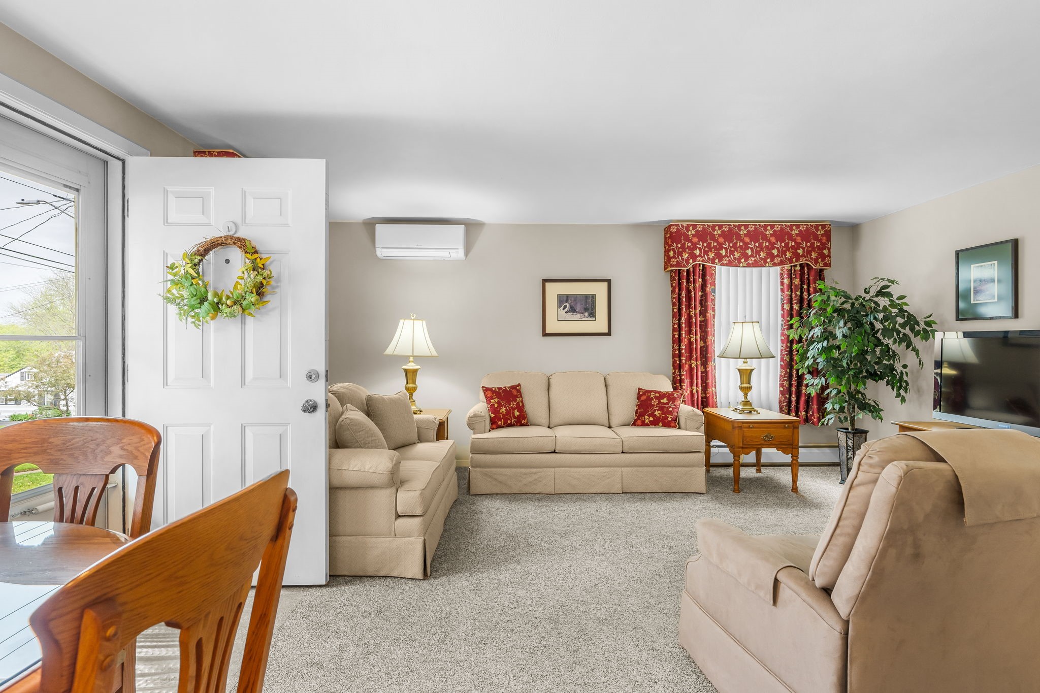 583 Overbrook Road Johnson City, NY 13790 - Photo 5 of 28