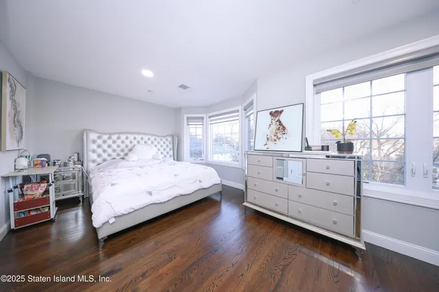 $799,000 | Undisclosed Address | Emerson Hill