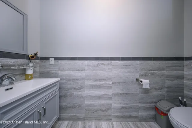 $799,000 | Undisclosed Address | Emerson Hill