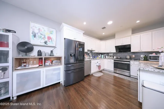 $799,000 | Undisclosed Address | Emerson Hill