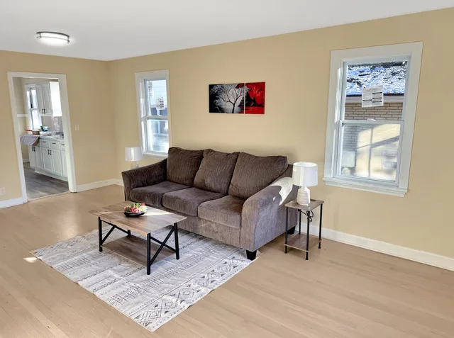 $240,000 | 1018 West Atlantic Avenue, Waukegan, IL 60085