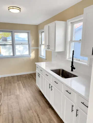 $240,000 | 1018 West Atlantic Avenue, Waukegan, IL 60085