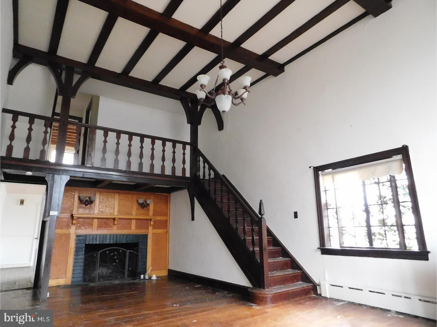 255 Richfield Road Upper Darby, PA 19082 - Photo 3 of 21