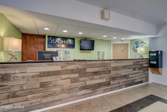 $1,600 | 2000 New River Inlet Road, Unit 1302, North Topsail Beach, NC 28460