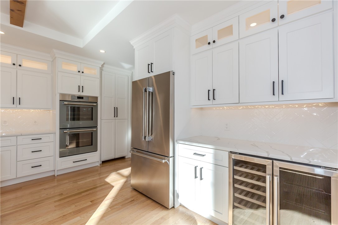 141 Fox Ridge Drive Cranston, RI 02921 - Photo 18 of 47 kitchen