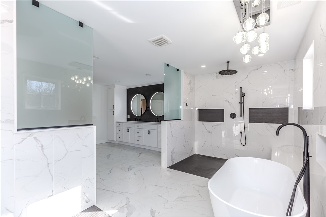 141 Fox Ridge Drive Cranston, RI 02921 - Photo 31 of 47 Gallery Image 31