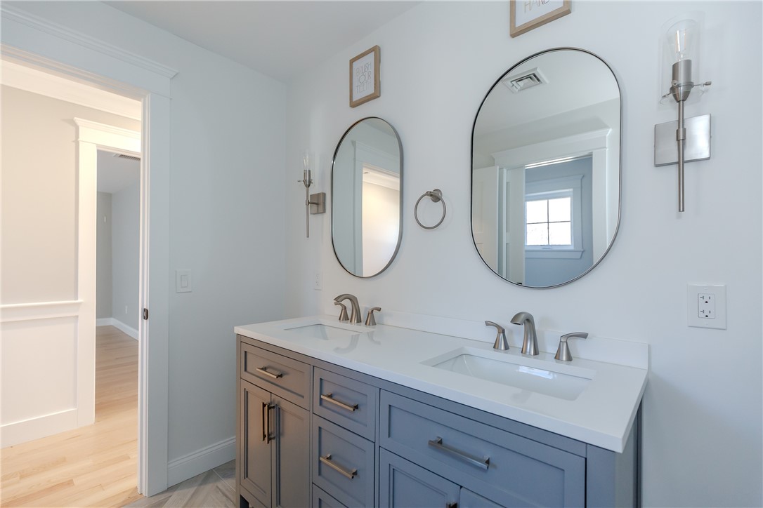 141 Fox Ridge Drive Cranston, RI 02921 - Photo 40 of 47 second floor full bath