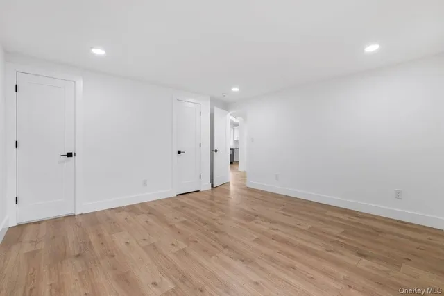 $659,999 | 873 South 7th Street, Lindenhurst, NY 11757