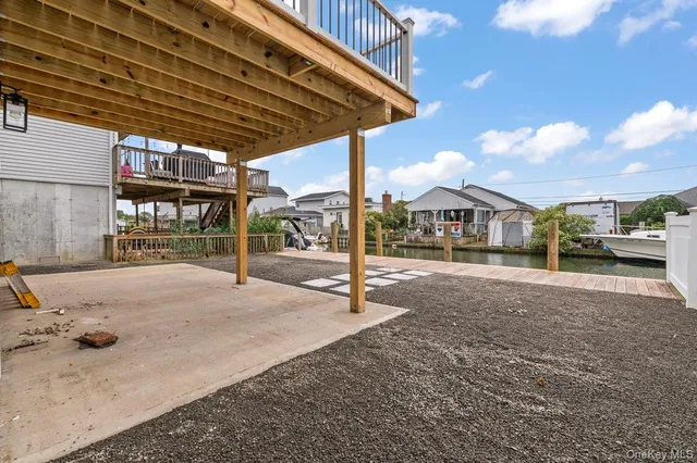 $659,999 | 873 South 7th Street, Lindenhurst, NY 11757