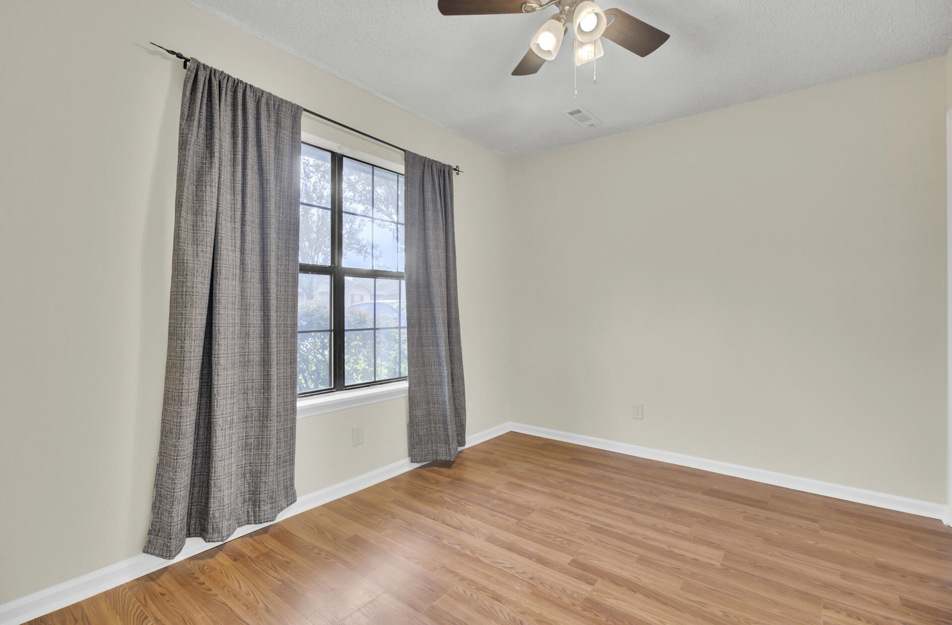 423 Miami Street, Unit B Ladson, SC 29456 - Photo 13 of 32 Bedroom 1