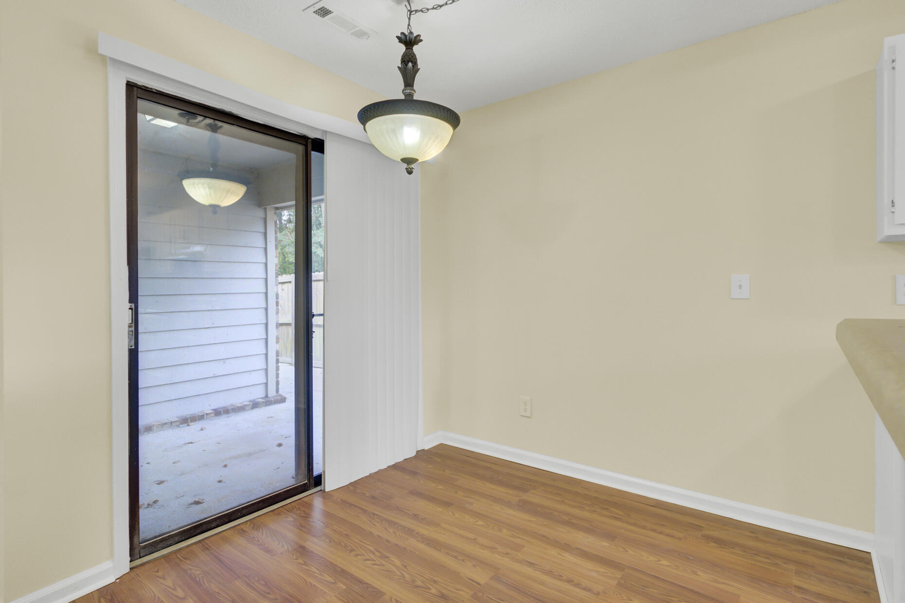 423 Miami Street, Unit B Ladson, SC 29456 - Photo 6 of 32 Eat In Kitchen