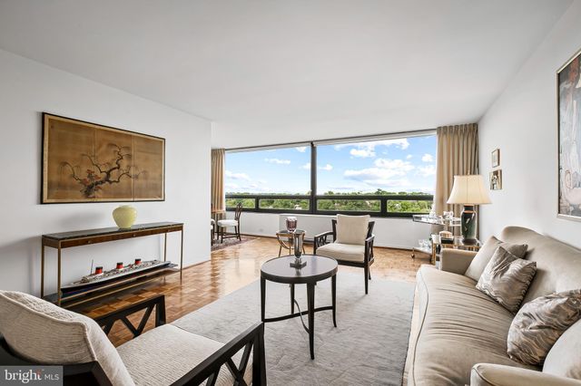 $160,000 | 4000 North Charles Street, Unit 1208, Baltimore, MD 21218