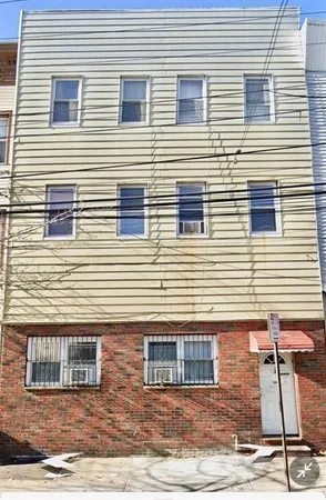 $2,500 | 33 Orchard Street, Unit 1L, Jersey City, NJ 07306