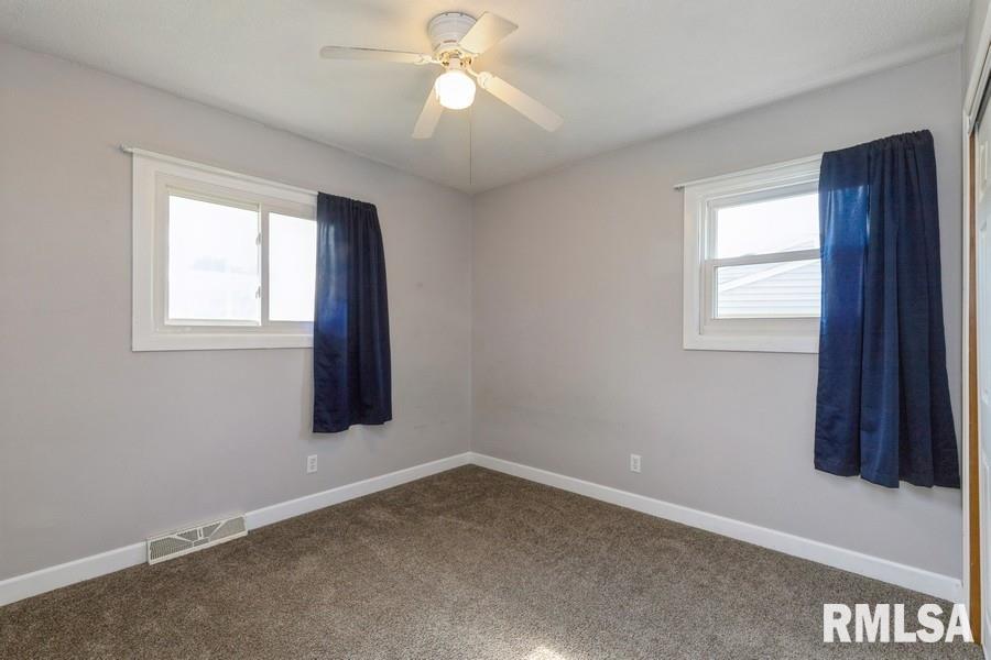 3119 Woodmayr Road Bettendorf, IA 52722 - Photo 10 of 15 Gallery Image 10