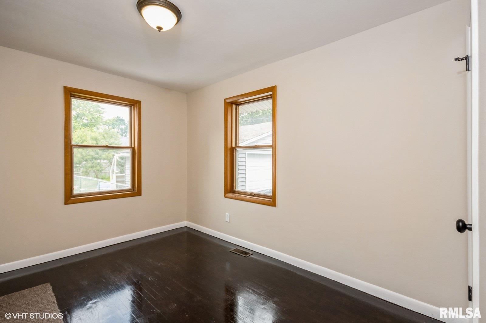2345 Yale Boulevard Springfield, IL 62703 - Photo 11 of 15 Gallery Image 11