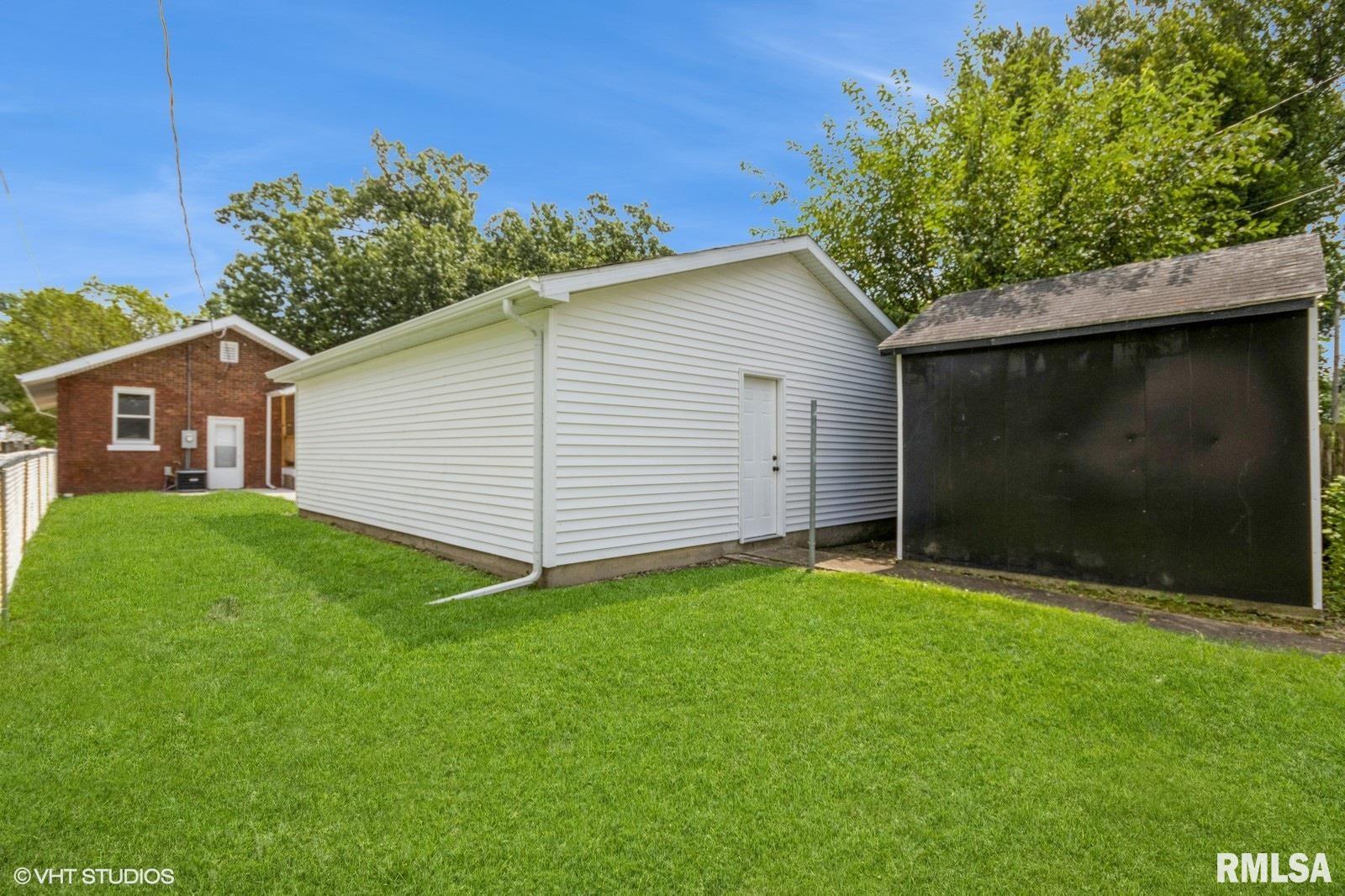 2345 Yale Boulevard Springfield, IL 62703 - Photo 14 of 15 Gallery Image 14