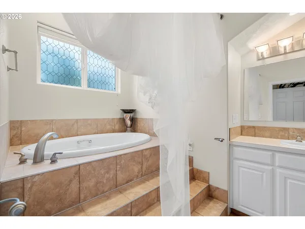 $560,000 | 1354 Lee Ann Court Northwest, Salem, OR 97304