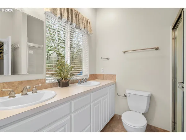 $560,000 | 1354 Lee Ann Court Northwest, Salem, OR 97304
