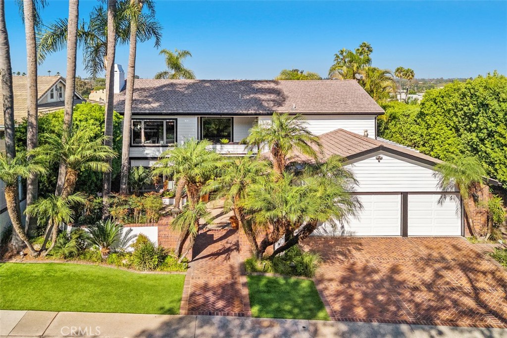 6421 East Bixby Hill Road Long Beach, CA 90815 - Photo 3 of 35 a aerial view of a house