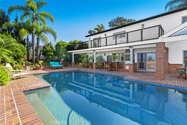 $2,150,000 | 6421 East Bixby Hill Road, Long Beach, CA 90815