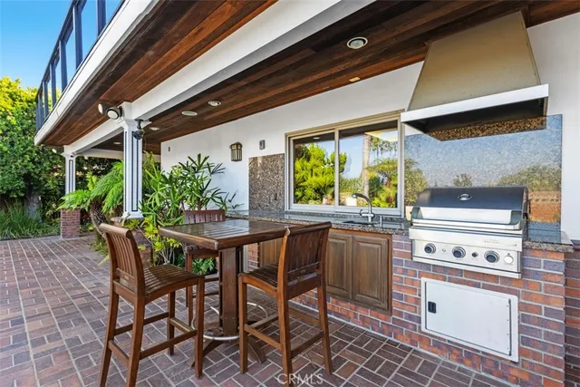 $2,150,000 | 6421 East Bixby Hill Road, Long Beach, CA 90815