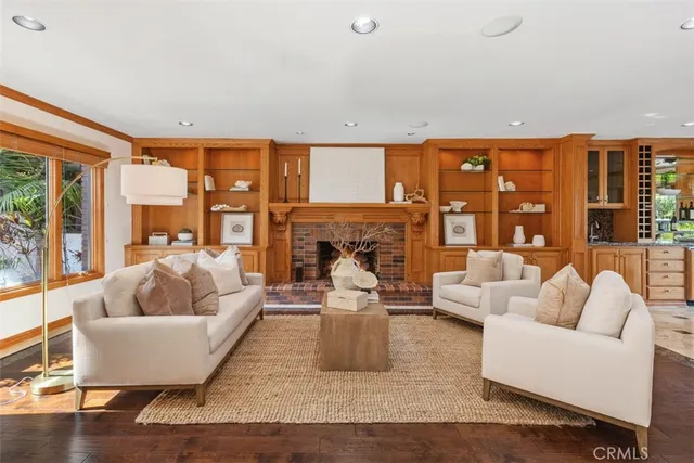 $2,150,000 | 6421 East Bixby Hill Road, Long Beach, CA 90815