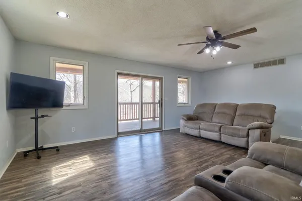 $207,000 | 4738 Echo Lake Circle, Tell City, IN 47586