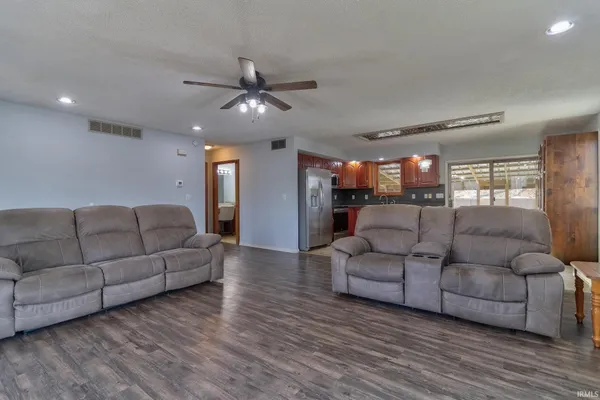 $207,000 | 4738 Echo Lake Circle, Tell City, IN 47586