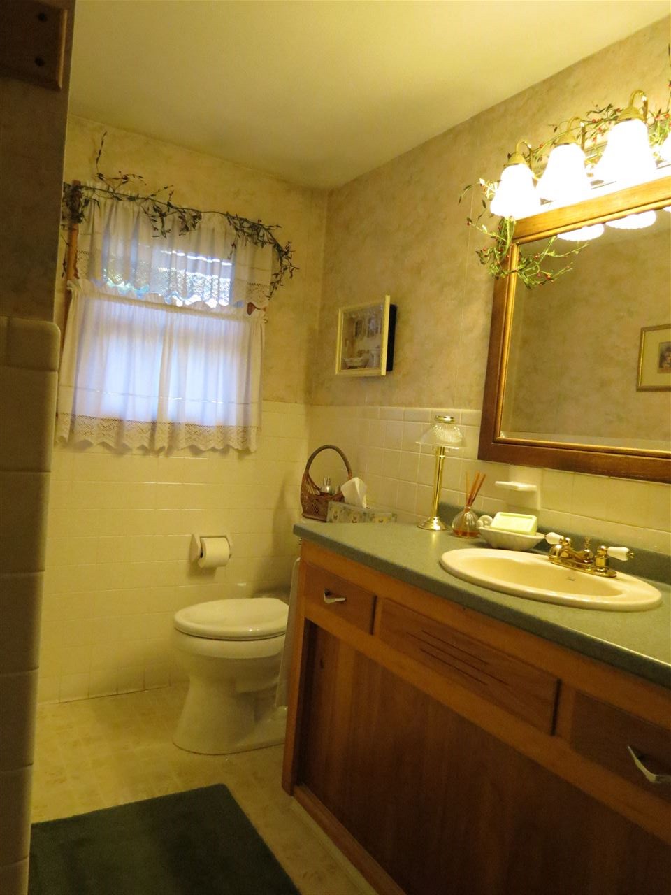 662 Portland Street Rochester, NH 03867 - Photo 9 of 25