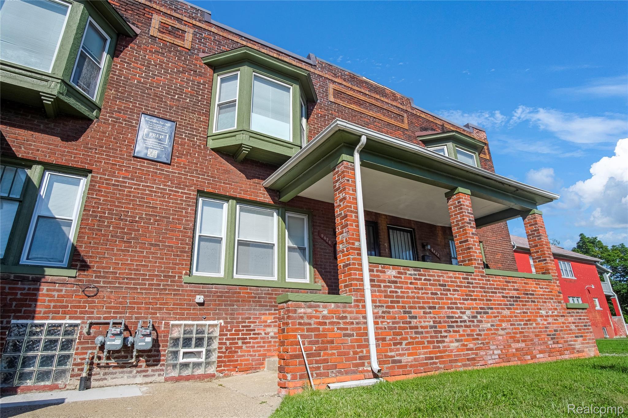 9426 John R Street Detroit, MI 48202 - Photo 1 of 17 Warren Commonwealth27 copy.jpg