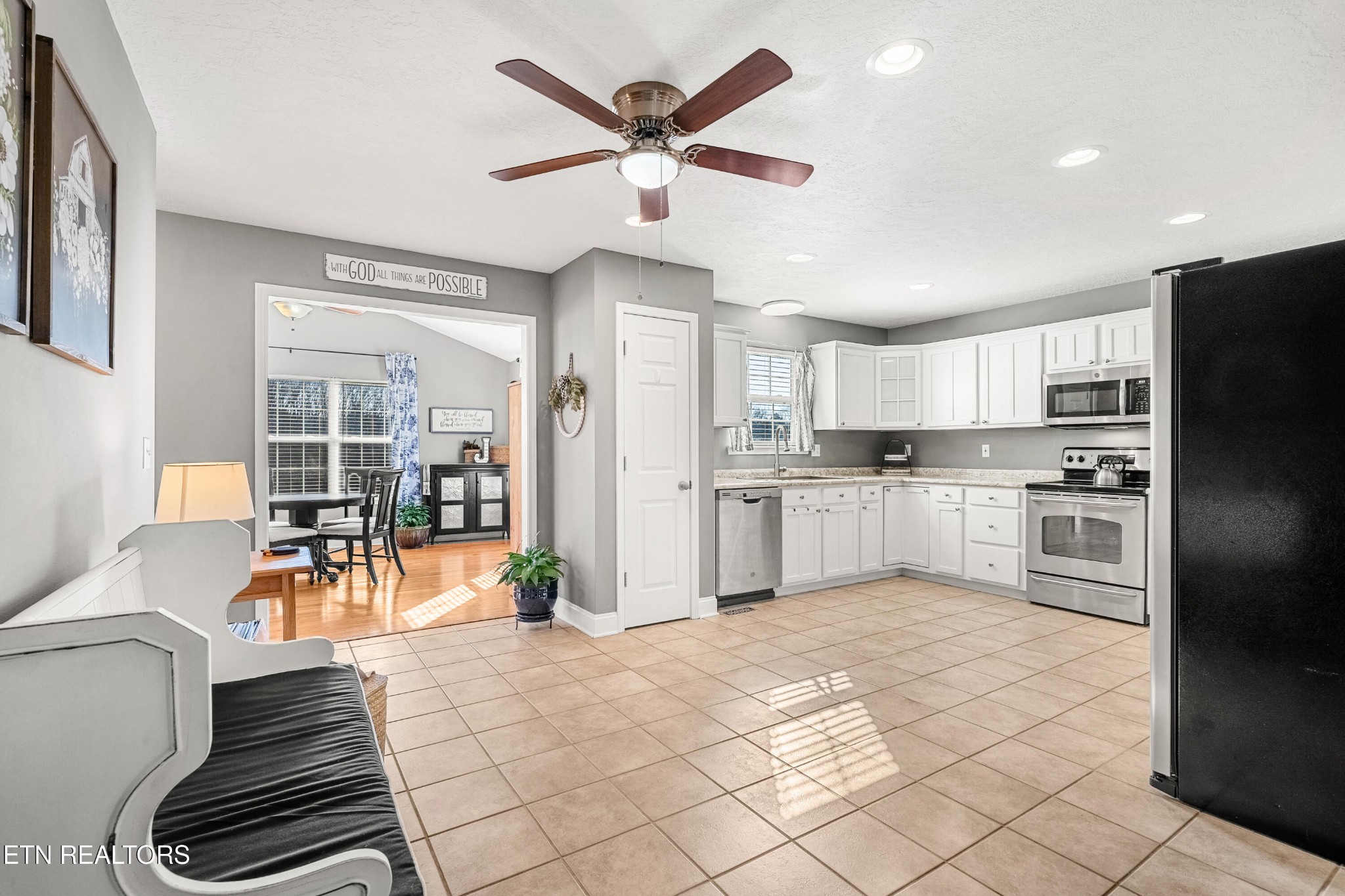 7468 Ravencrest Lane Corryton, TN 37721 - Photo 11 of 40 Gallery Image 11