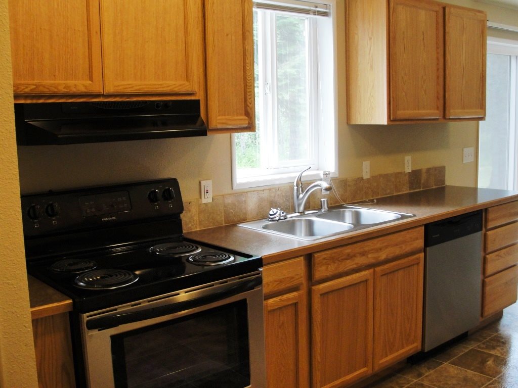 231 North Shore Diamond Lake Road Newport, WA 99156 - Photo 3 of 20 Gallery Image 3