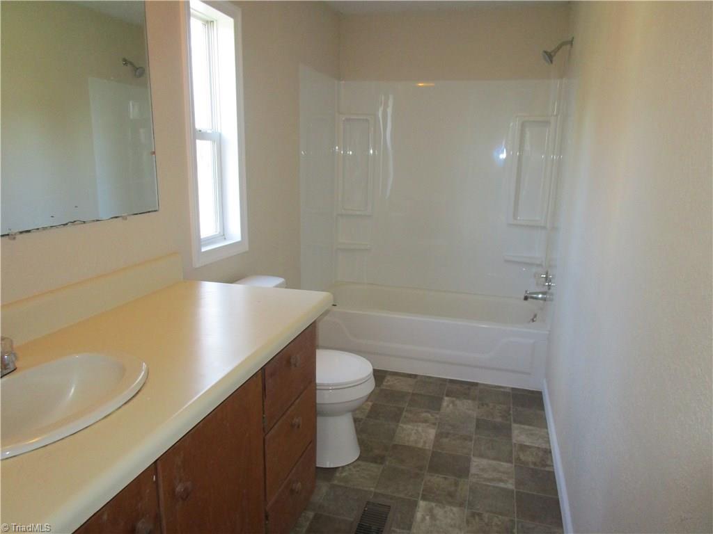 8211 Big Oak Farm Road Ruffin, NC 27326 - Photo 17 of 18 Gallery Image 17