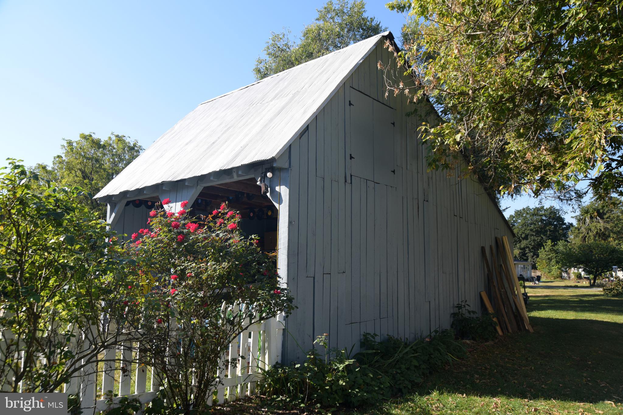 1832 Gerrardstown Road Gerrardstown, WV 25420 - Photo 41 of 44 Garage/Barn with loft