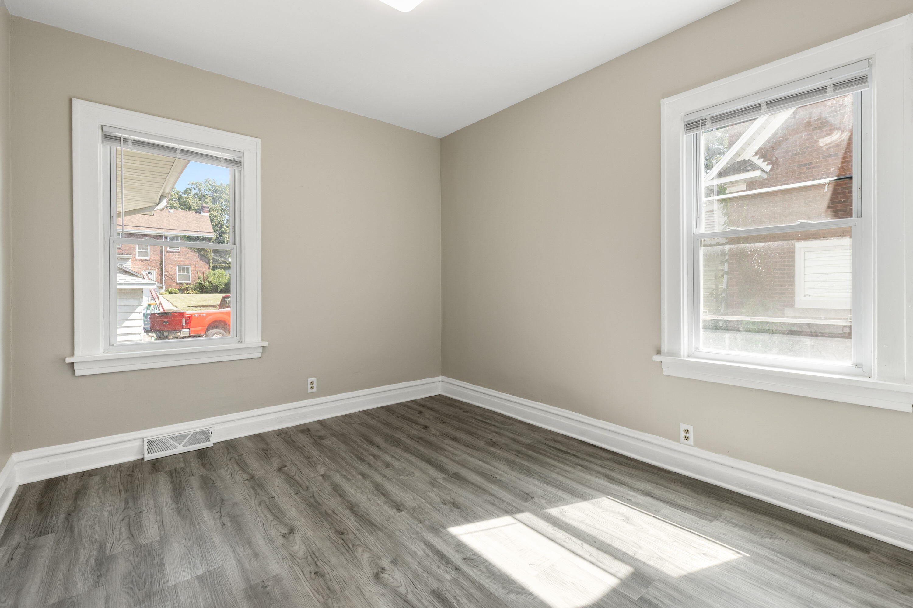 4343 Adams Street Gary, IN 46408 - Photo 11 of 15 an empty room with windows