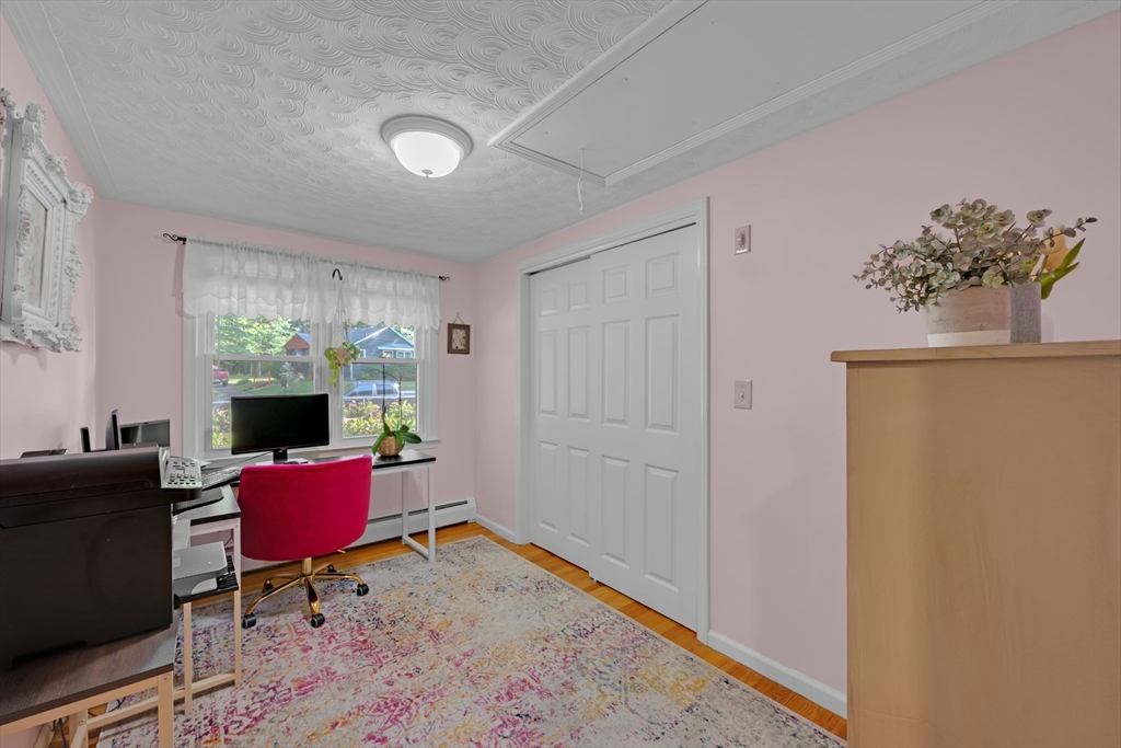 25 Old Dudley Road Oxford, MA 01540 - Photo 23 of 36