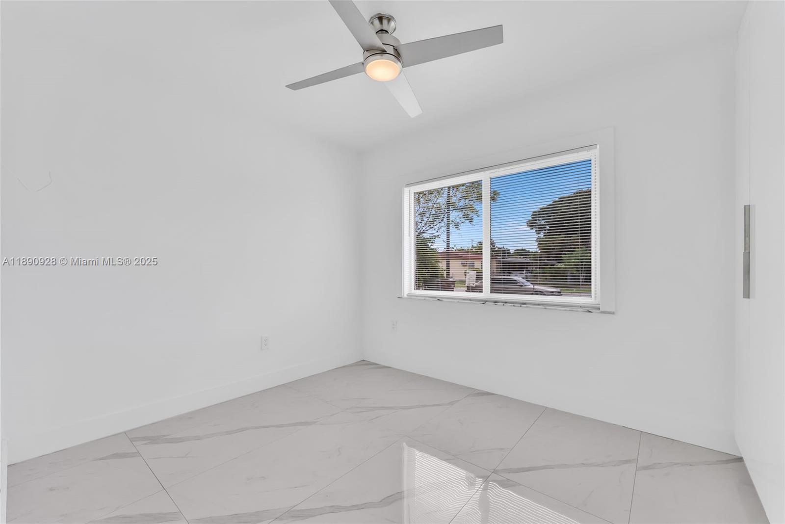 875 East 8th Street Hialeah, FL 33010 - Photo 20 of 36