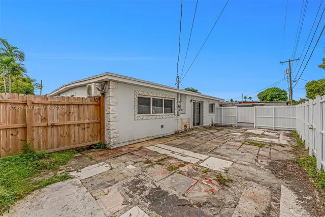 $680,000 | 875 East 8th Street, Hialeah, FL 33010