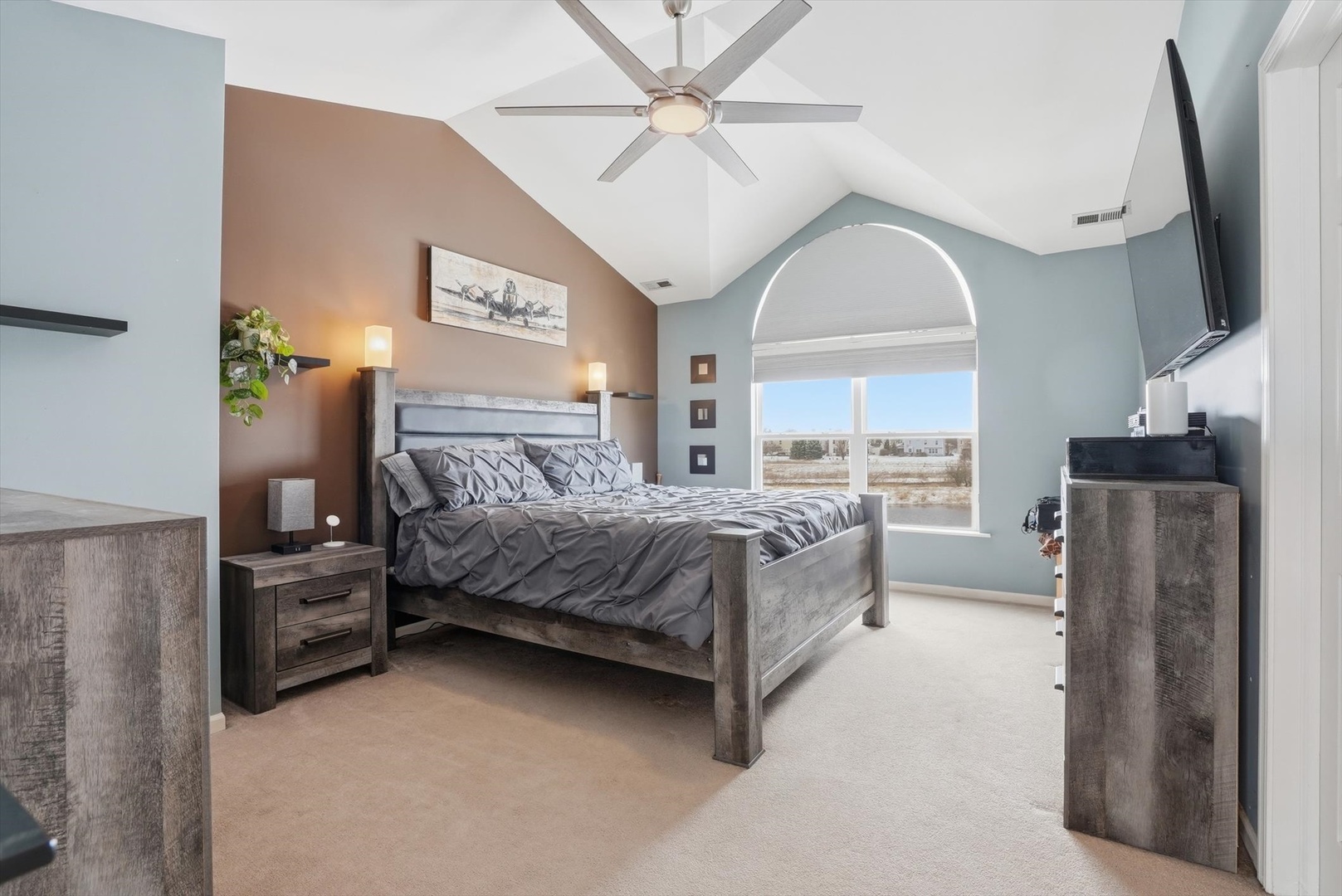 1600 Prairieview Boulevard Bolingbrook, IL 60490 - Photo 19 of 33