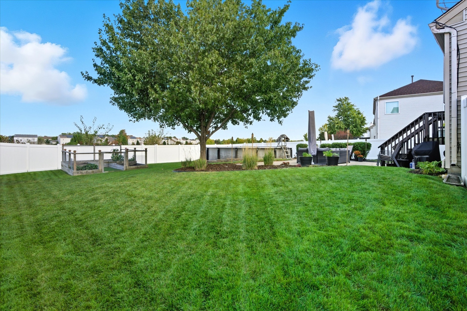 1600 Prairieview Boulevard Bolingbrook, IL 60490 - Photo 3 of 33