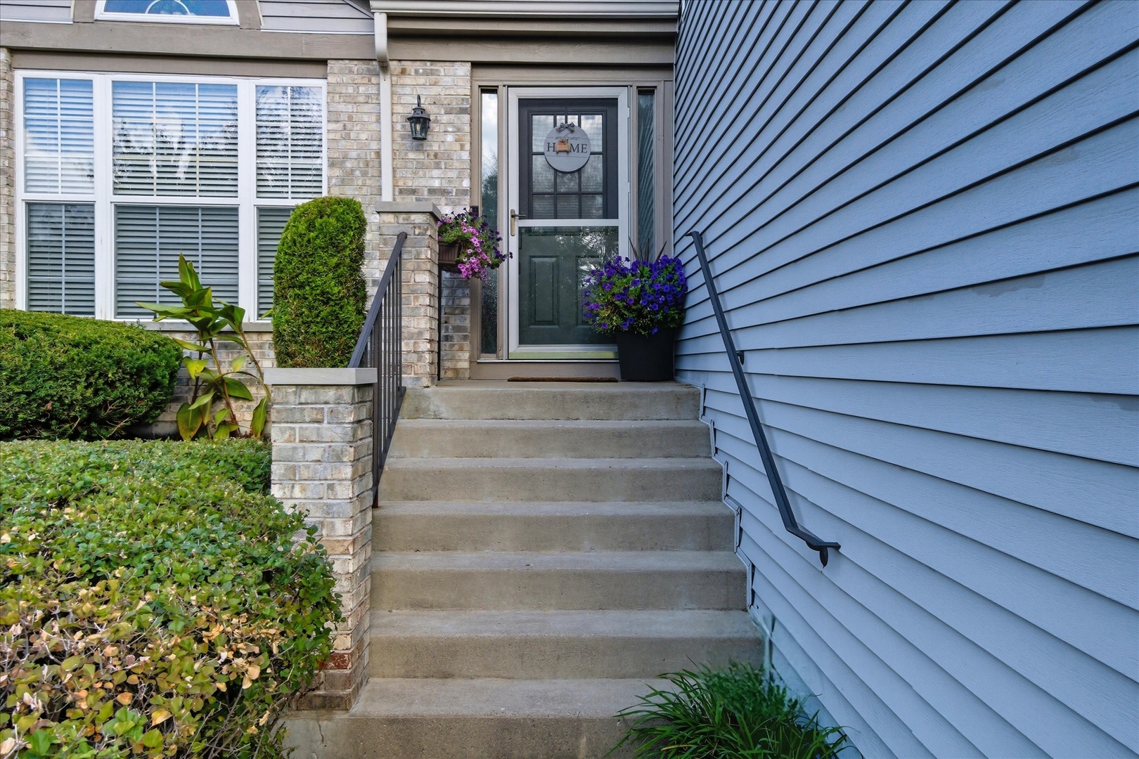 1600 Prairieview Boulevard Bolingbrook, IL 60490 - Photo 10 of 33