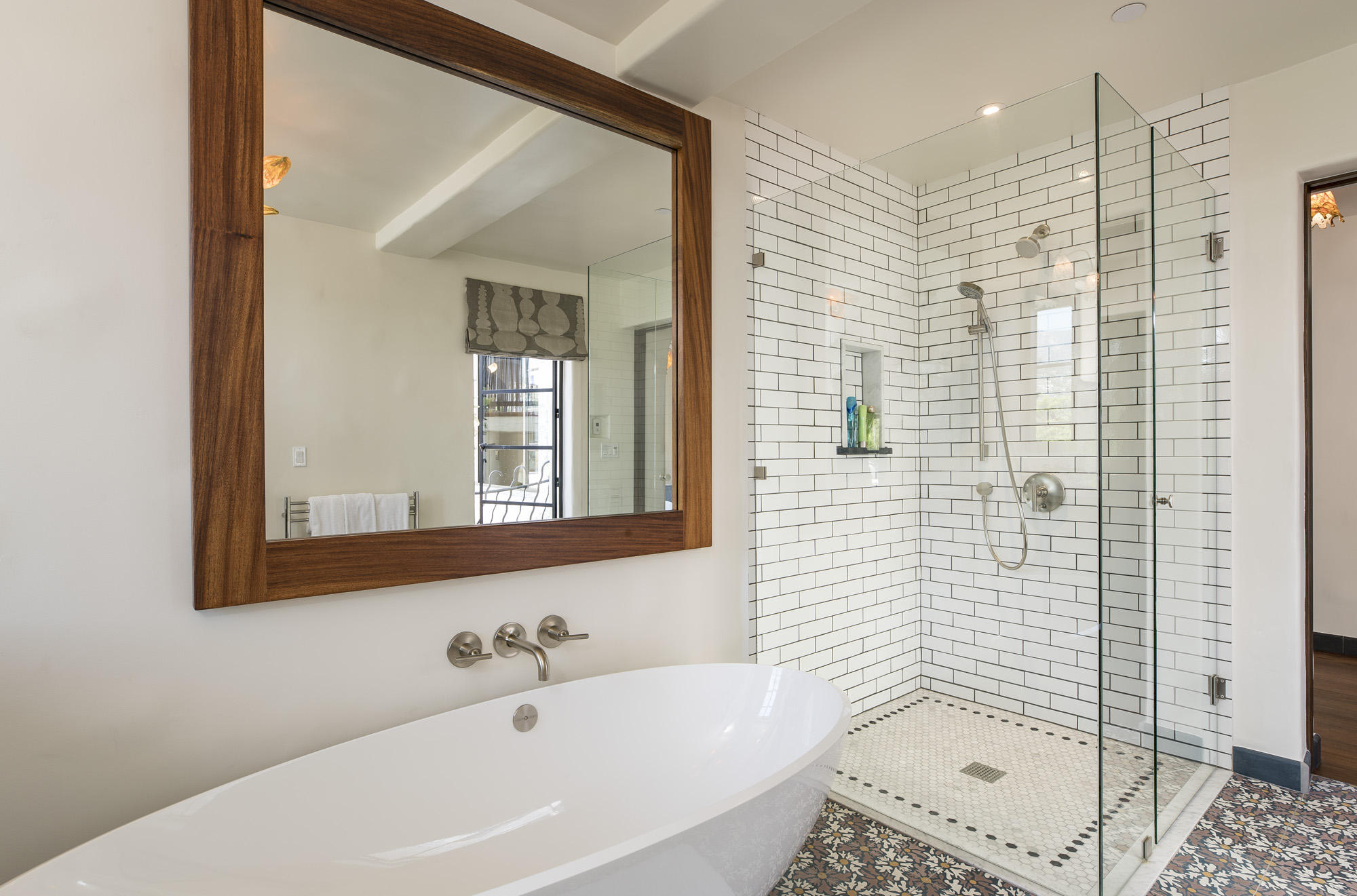 819 Garden Street Santa Barbara, CA 93101 - Photo 20 of 41 a bathroom with a bathtub and shower