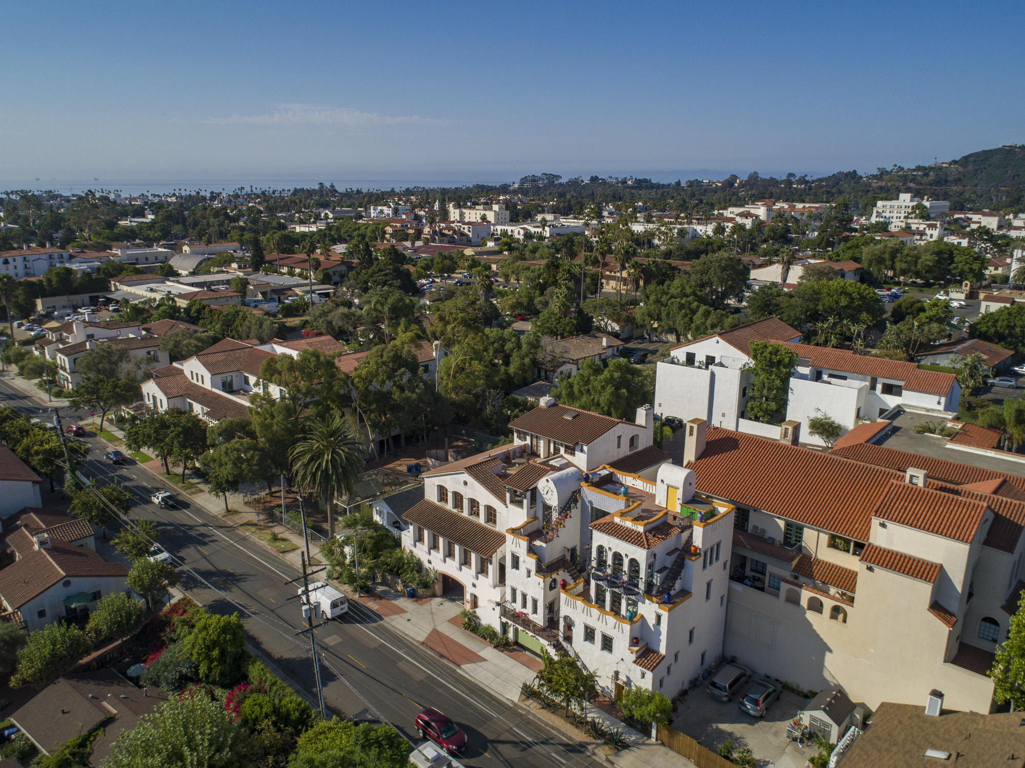 819 Garden Street Santa Barbara, CA 93101 - Photo 27 of 41 an aerial view of multiple house