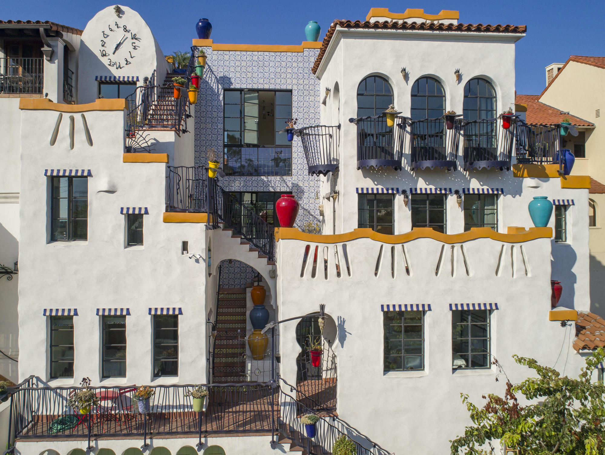 819 Garden Street Santa Barbara, CA 93101 - Photo 33 of 41 a view of multiple house