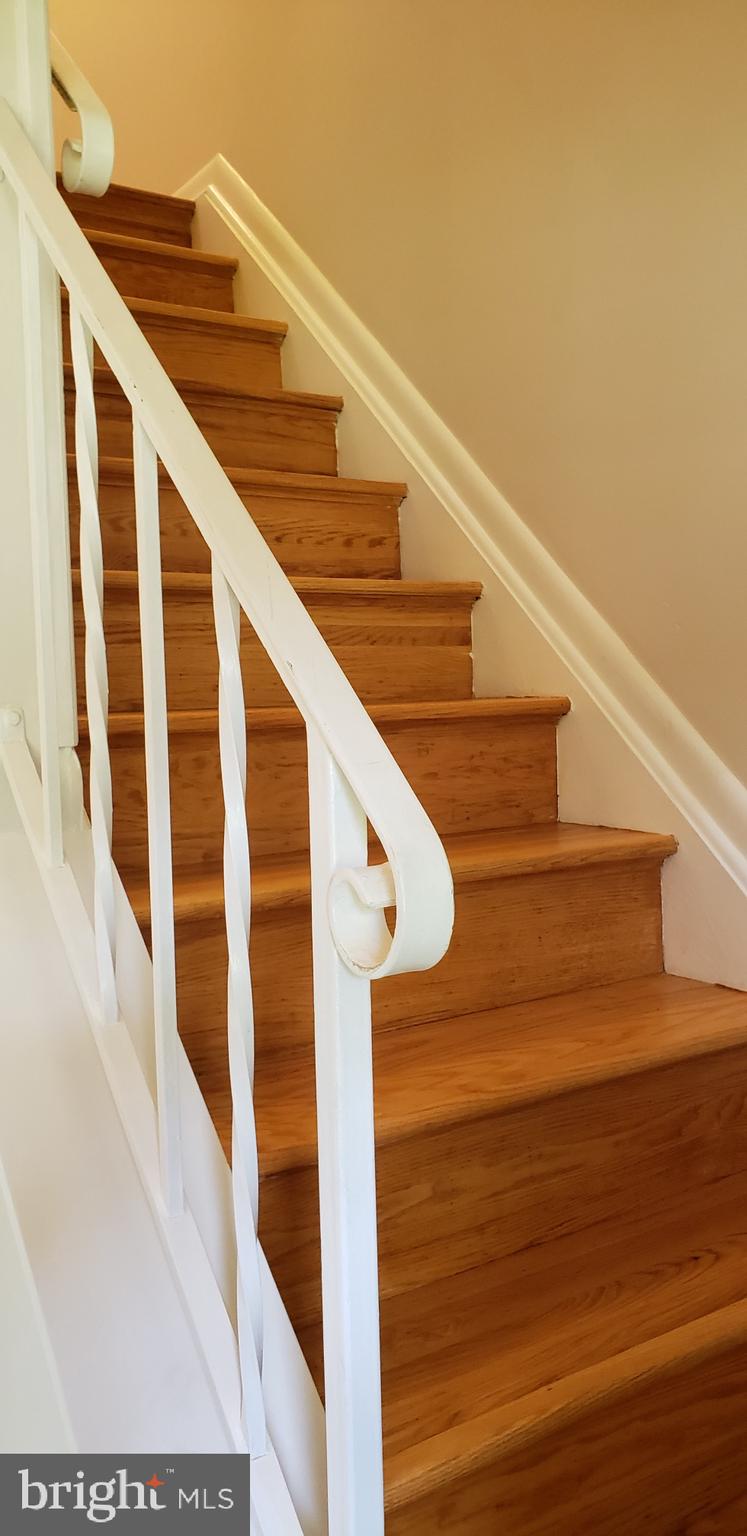 7102 Hadlow Court Springfield, VA 22152 - Photo 23 of 38 Let's go upstairs.