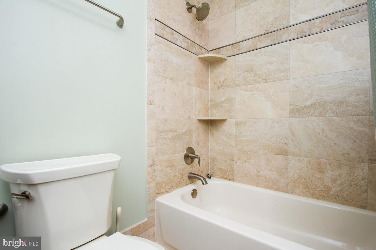 7102 Hadlow Court Springfield, VA 22152 - Photo 33 of 38 Hall bath