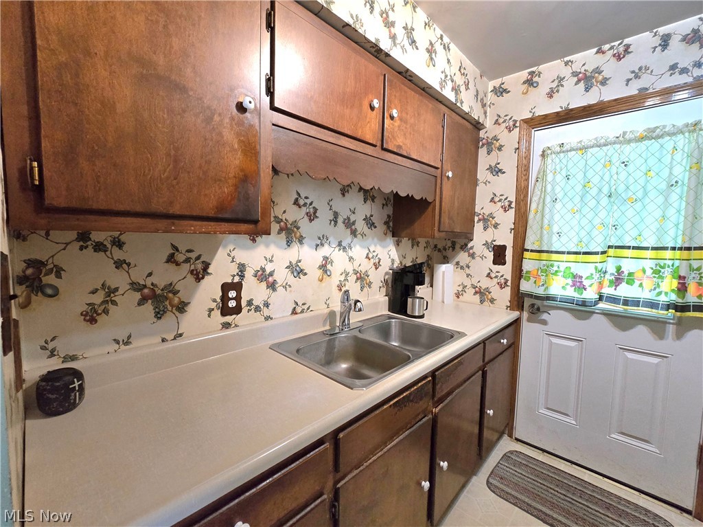 8465 Black Run Road Nashport, OH 43830 - Photo 18 of 46