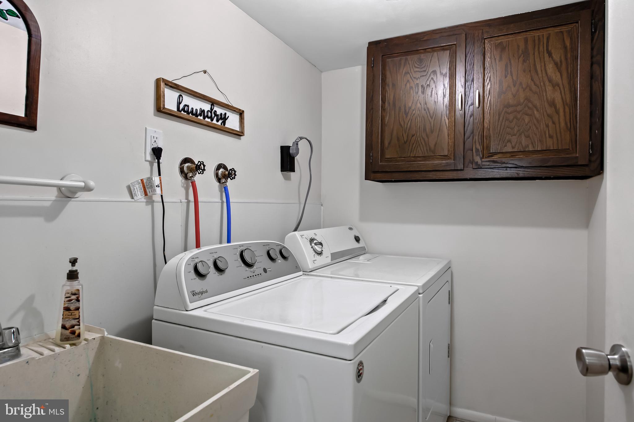 175 Forge Road Delran, NJ 08075 - Photo 17 of 34 Laundry Room