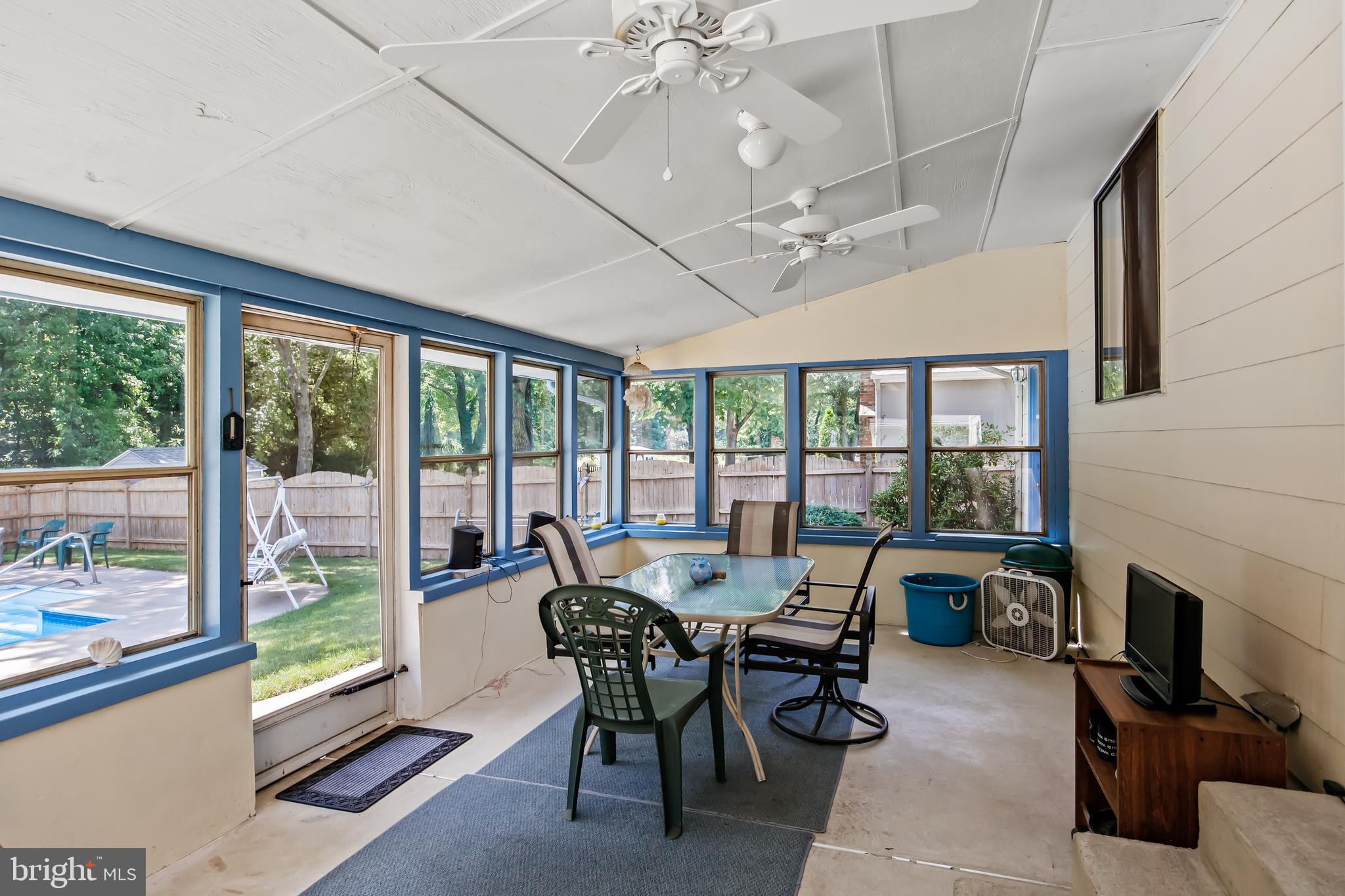 175 Forge Road Delran, NJ 08075 - Photo 27 of 34 Sun Porch